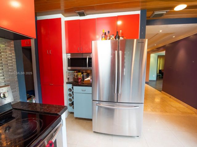 Home for sale at 16910 NE 8th Ct - photo 6012132