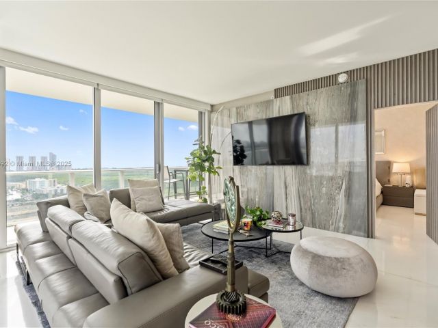 Apartment for rent  Unit #2715 - photo 6028579