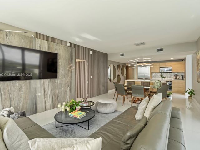 Apartment for rent  Unit #2715 - photo 6028590