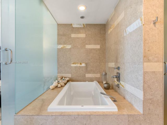 Apartment for sale  Unit #S-503 - photo 6013019