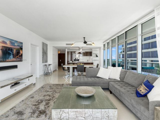 Apartment for sale  Unit #S-503 - photo 6013028