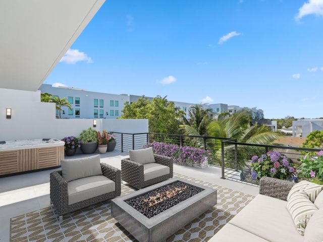 Home for sale at 408 SE 2nd Street - photo 6631072