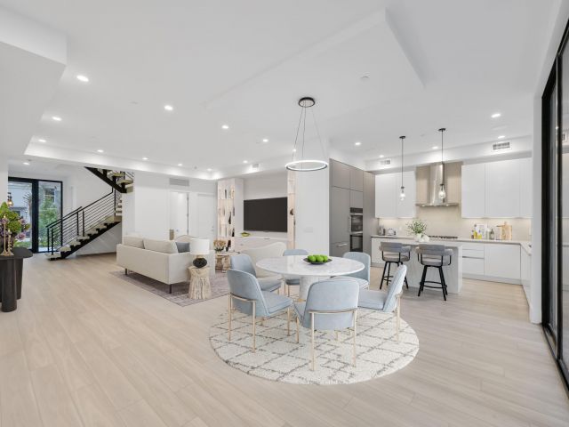 Home for sale at 408 SE 2nd Street - photo 6631082