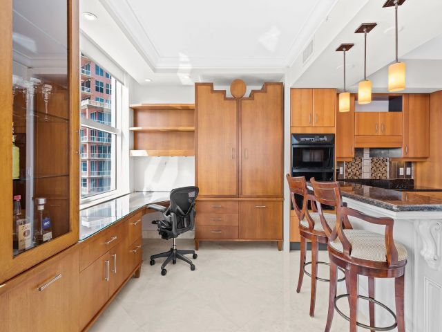 Apartment for rent  Unit #21B - photo 6022924