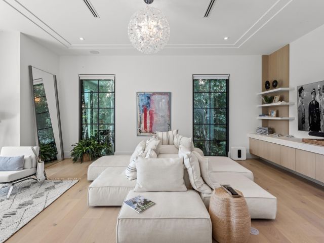 Home for rent at 1014 Melaleuca Road - photo 6058196