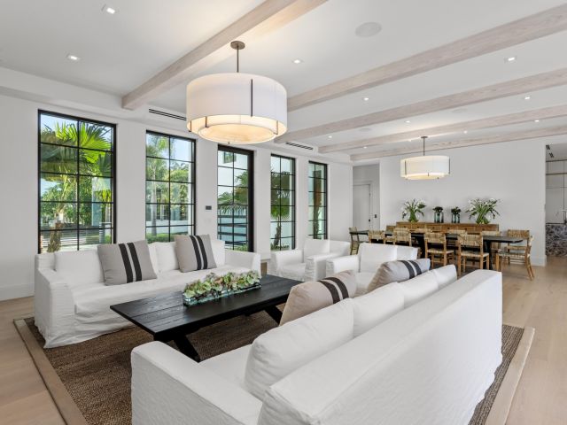 Home for rent at 1014 Melaleuca Road - photo 6058207