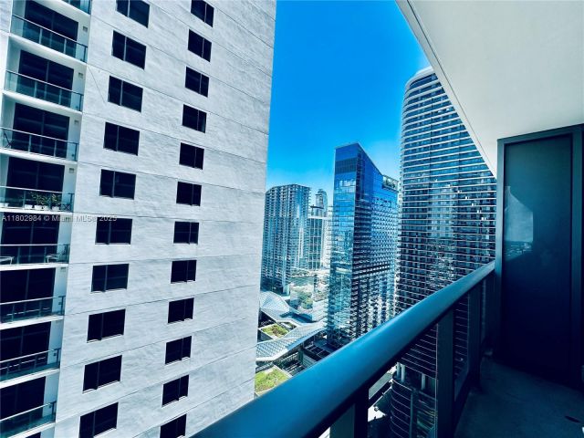 Apartment for sale  Unit #3409 - photo 6061106