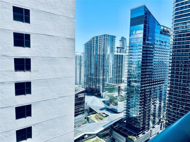 Apartment for sale  Unit #3409 - photo 6061107