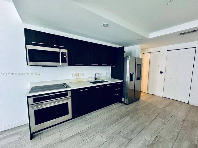 Apartment for sale  Unit #3409 - photo 6061111