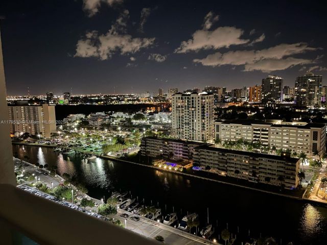 Apartment for rent  Unit #PH29 - photo 6022207