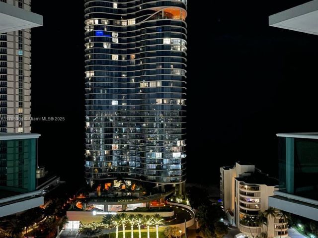 Apartment for rent  Unit #PH29 - photo 6022208