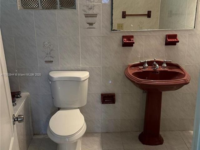 Home for sale at 18201 NW 5th Ave - photo 6020245