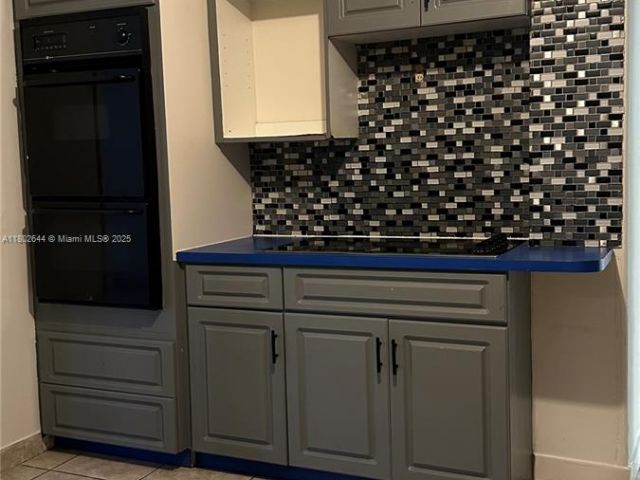 Home for sale at 18201 NW 5th Ave - photo 6020252