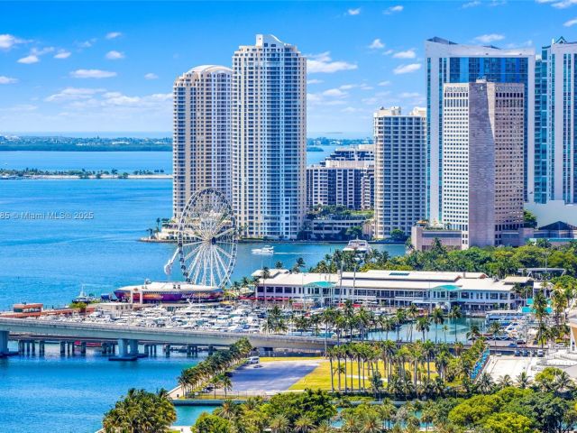 Apartment for sale  Unit #3308 - photo 7436938