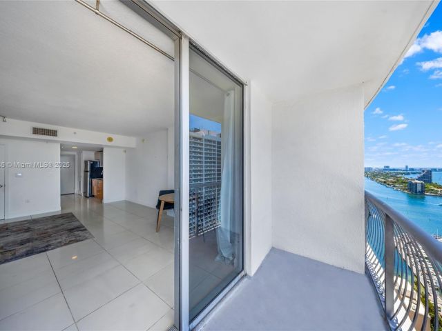 Apartment for sale  Unit #3308 - photo 7436953