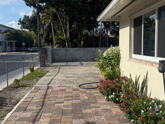 Home for sale at 111 SW 24th Ave - photo 6025256