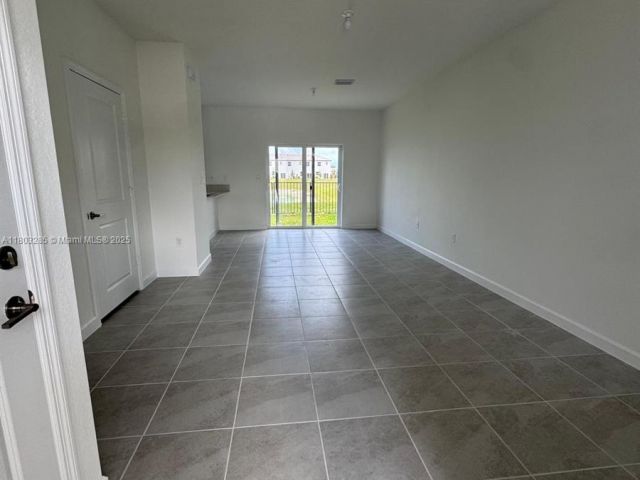 Home for rent at 2825 SE 25 . - photo 6028174