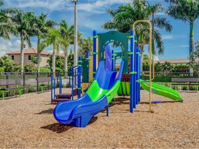 Home for rent at 2825 SE 25 . - photo 6028176