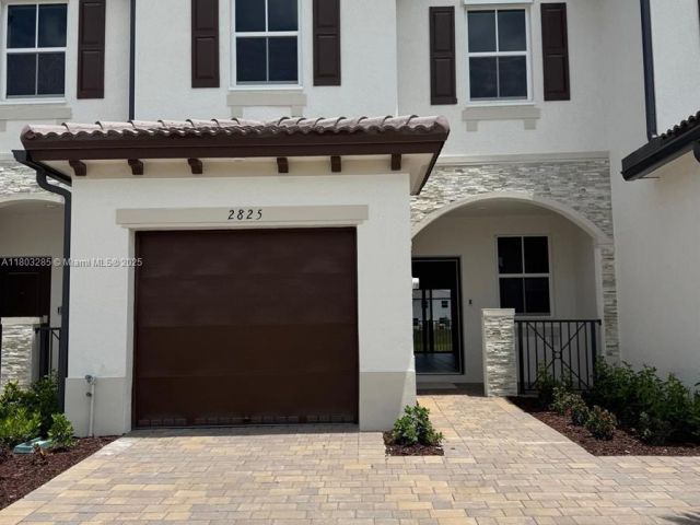 Home for rent at 2825 SE 25 . - photo 6028184