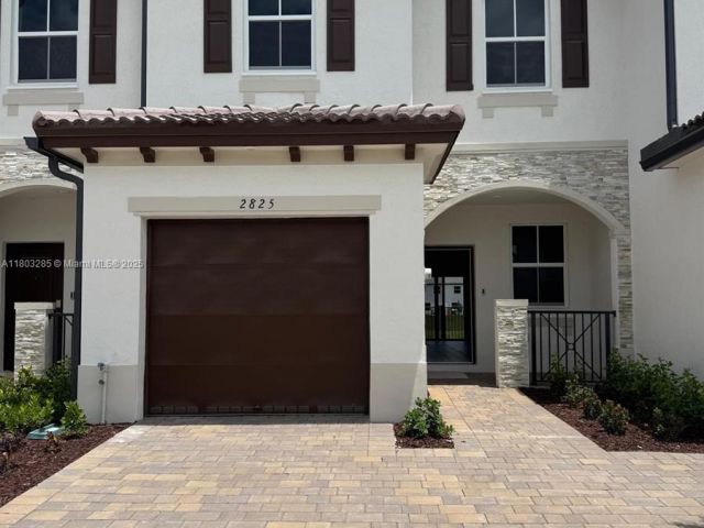 Home for rent at 2825 SE 25 . - photo 6028185