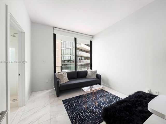 Apartment for sale  Unit #4207 - photo 6022621