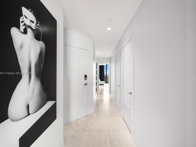 Apartment for sale  Unit #4207 - photo 6022622