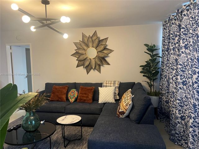 Apartment for sale  Unit #914 - photo 6191394