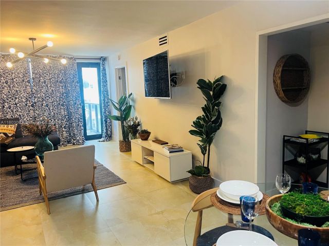 Apartment for sale  Unit #914 - photo 6191398