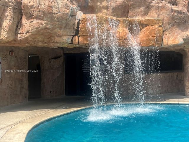 Apartment for sale  Unit #914 - photo 6191408