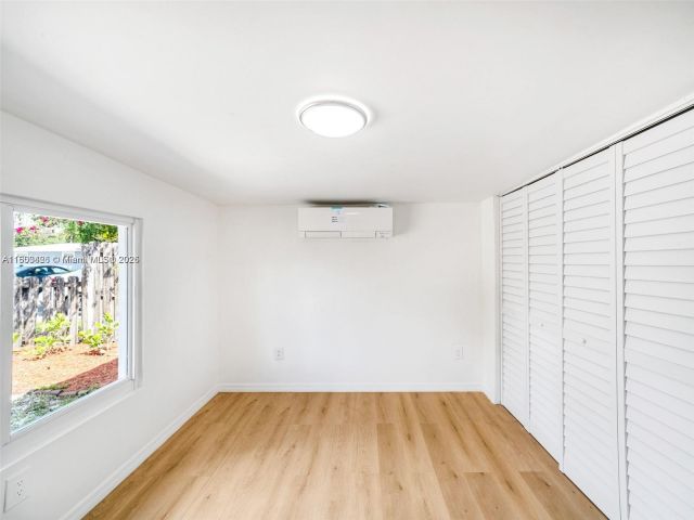 Home for rent at 1240 NW 7th Ave 1 - photo 6022006