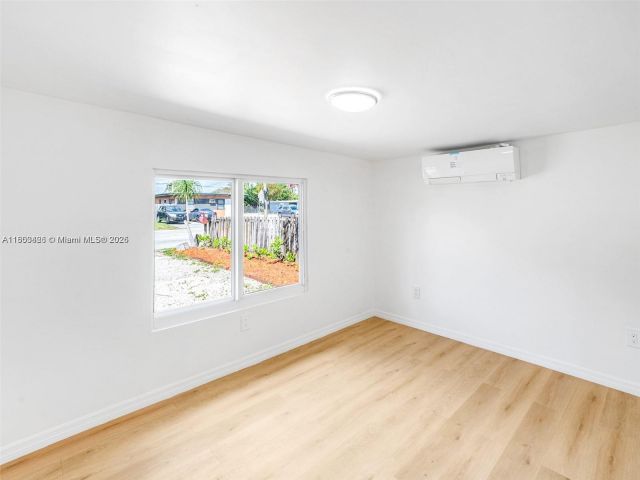 Home for rent at 1240 NW 7th Ave 1 - photo 6022007