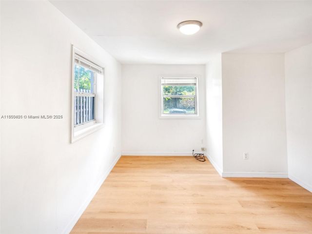 Home for rent at 1240 NW 7th Ave 1 - photo 6022009