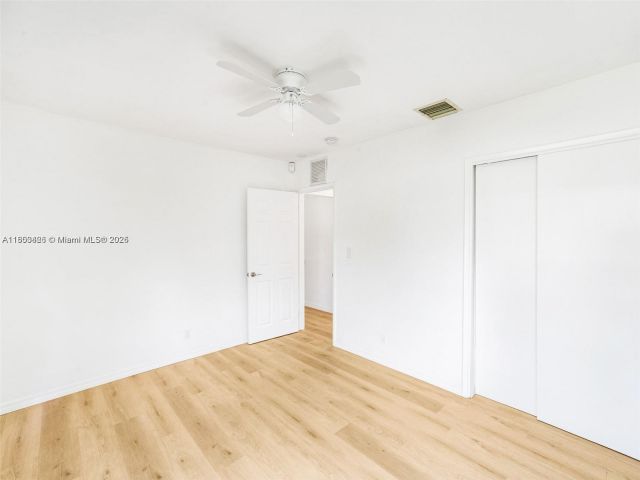 Home for rent at 1240 NW 7th Ave 1 - photo 6022013