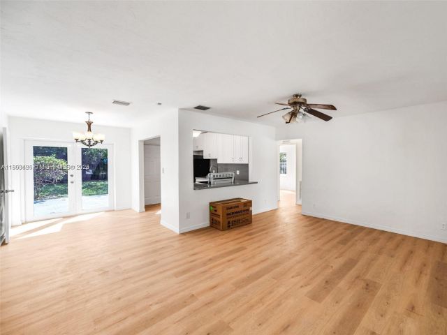 Home for rent at 1240 NW 7th Ave 1 - photo 6022023