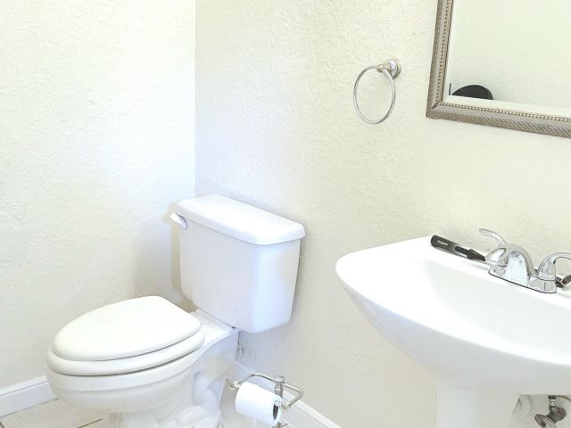 Home for sale at 6616 NW 43rd Terrace - photo 6059487