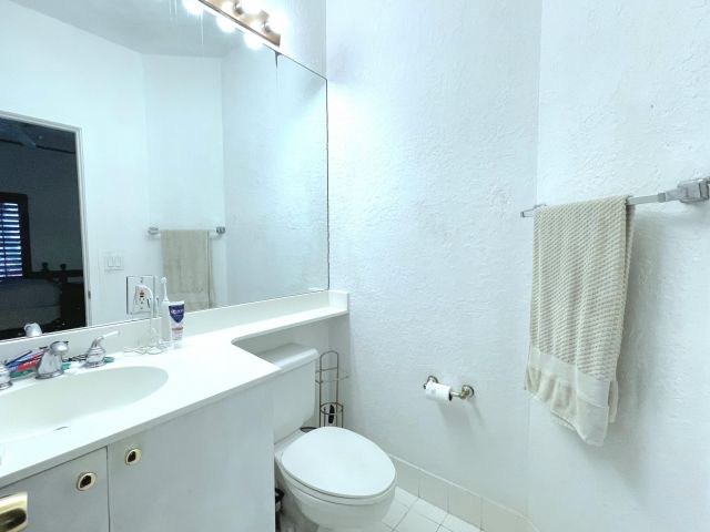 Home for sale at 6616 NW 43rd Terrace - photo 6059489