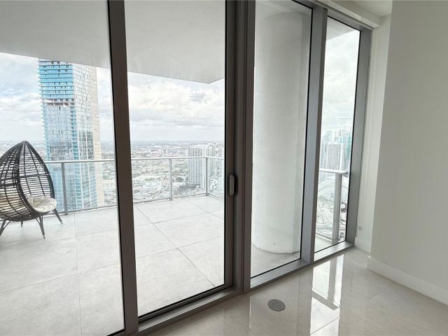 Apartment for sale  Unit #3700 - photo 6022256