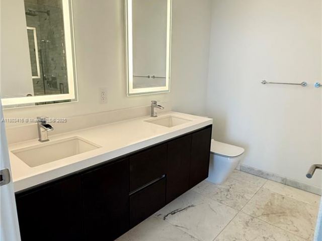 Apartment for sale  Unit #3700 - photo 6022258