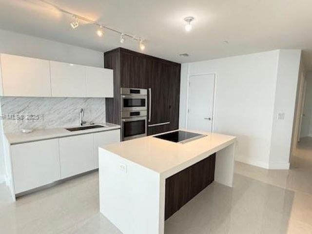 Apartment for sale  Unit #3700 - photo 6022272