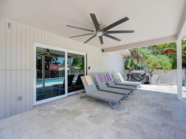 Home for sale at 932 Polk St - photo 6031326