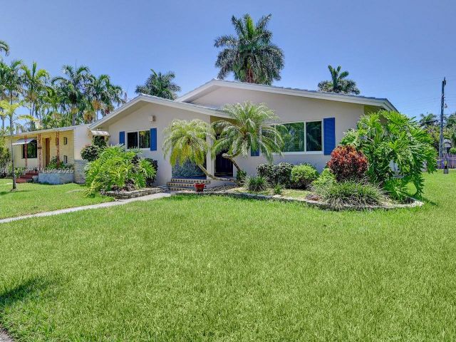 Home for sale at 932 Polk St - photo 6031336