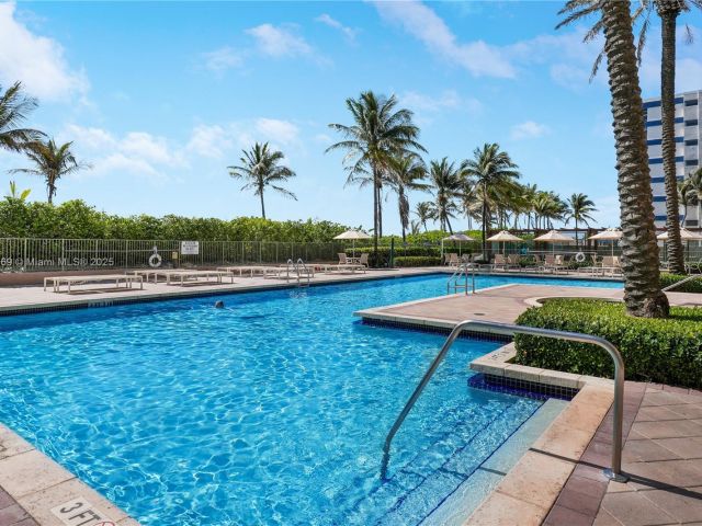 Apartment for sale  Unit #PH4 - photo 7129694