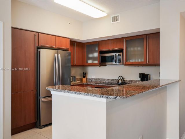 Apartment for sale  Unit #PH4 - photo 7129701