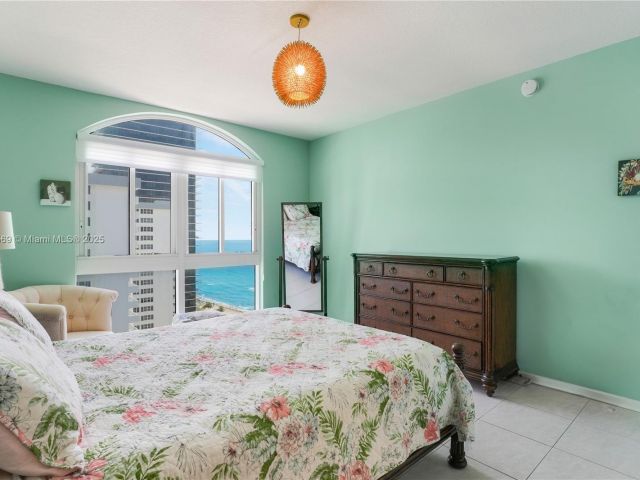 Apartment for sale  Unit #PH4 - photo 7129702