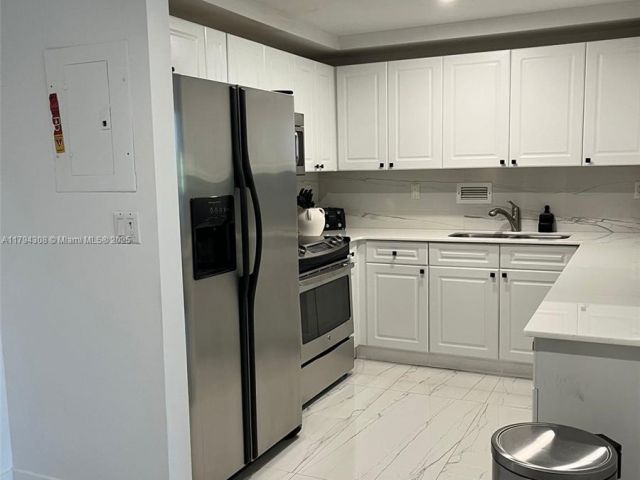 Apartment for sale  Unit #326 - photo 6051790