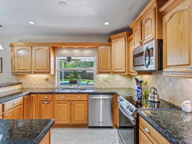 Home for sale at 9750 SW 143rd Dr - photo 6071386