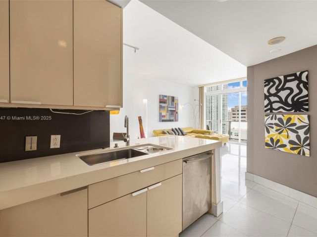 Apartment for sale  Unit #PH204 - photo 6037668