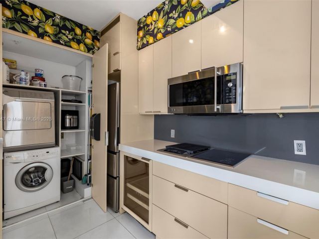 Apartment for sale  Unit #PH204 - photo 6037669