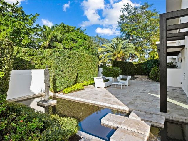 Home for rent at 2416 Bayview Dr - photo 6026323