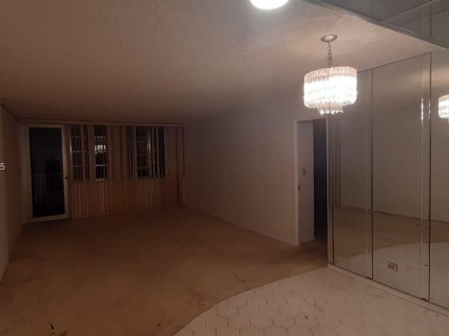 Apartment for sale  Unit #1711 - photo 7442616